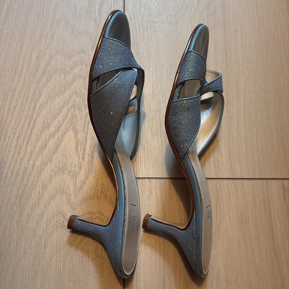 Vintage Y2K Impo sparkly light blue heels - Picture 6 of 8